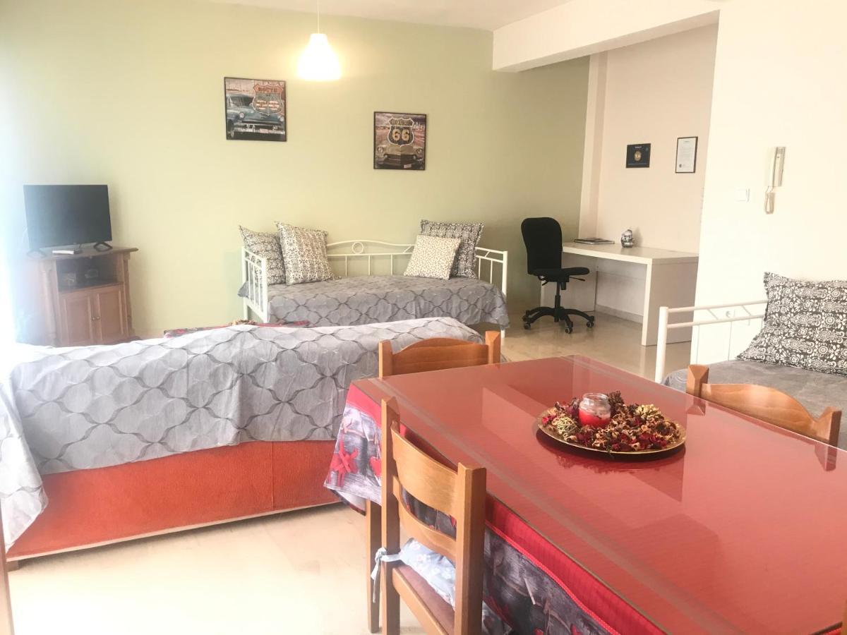 Διαμέρισμα 65 Τμ Στην Καρδιά Της Πόλης Tripoli Zewnętrze zdjęcie